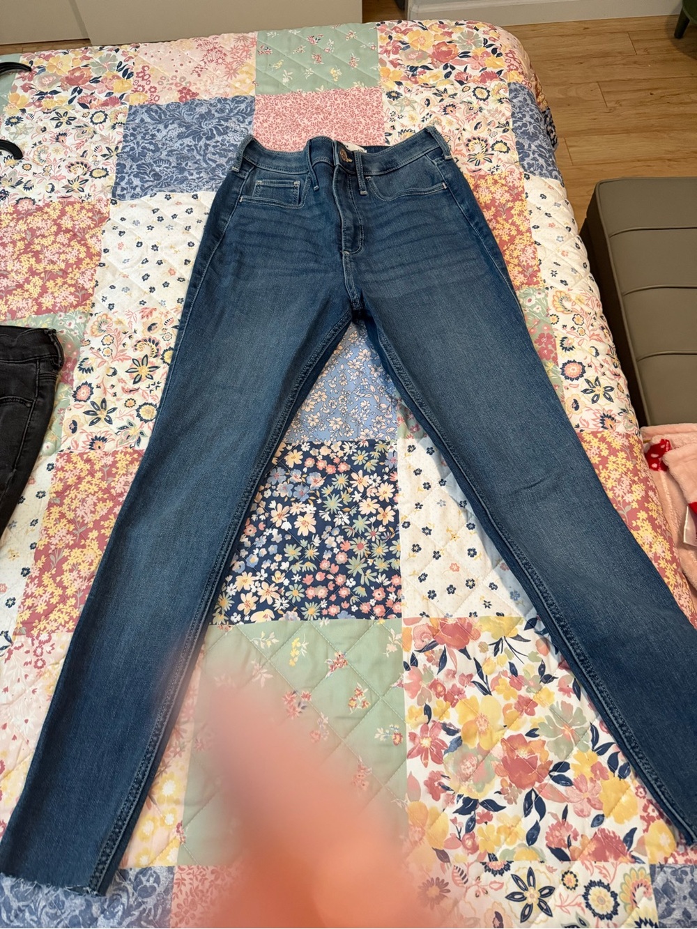 Hollister Dark Blue High-Rise Skinny Jeans - Women